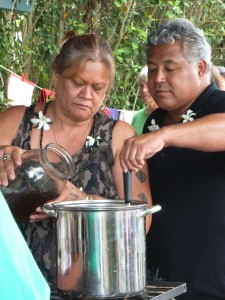 Ka‘iulani Odom (left) and Kealoha Hoe prepare a stew as part of an ‘Ai Pono workshop held at Māla‘ai: The Culinary Garden of Waimea Middle School.