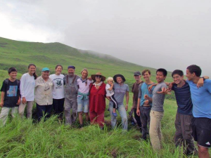 Community members from a September 2015 volunteer day in the makai portion of the Pelekane Bay watershed